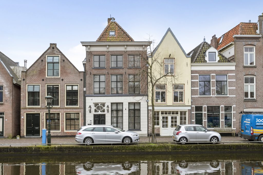 studios te huur op Luttik Oudorp 29 a